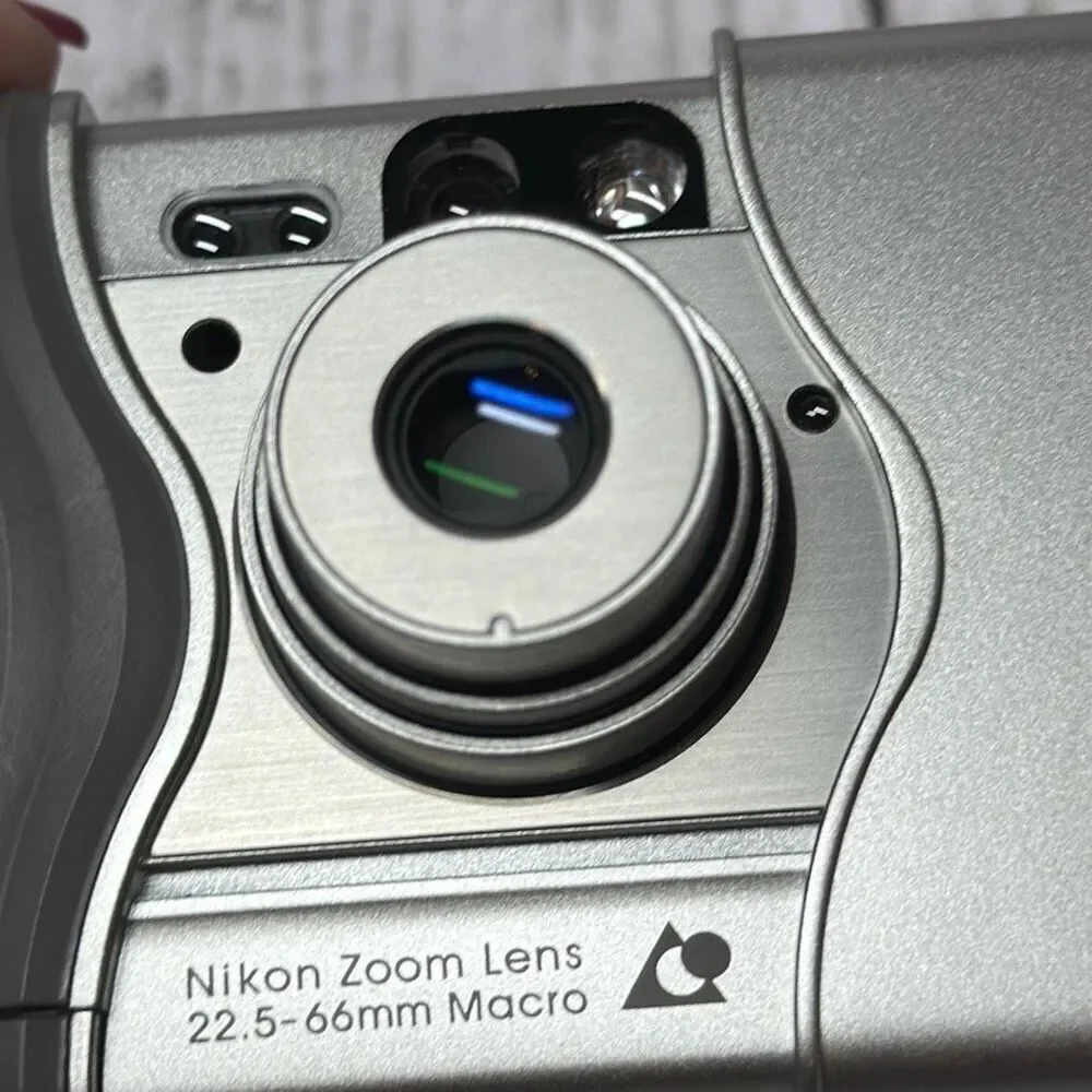 NIKON Nuvis S APS‎ Film 22.5 - 66mm Macro Camera Works Nikon Carrying Case